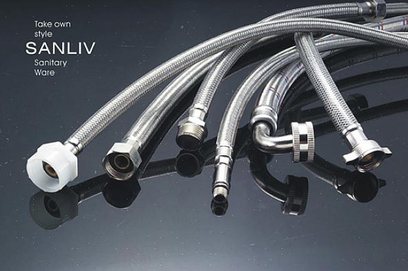 Flexibele buizen van roestvrij staal zijn gemaakt van gevlochten roestvrij staal met een binnenband van PVC