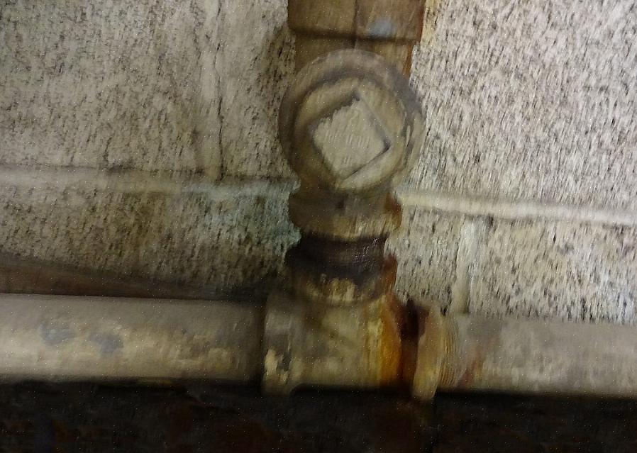 In de meeste gevallen bevindt de hoofdreiniging zich ergens langs deze lijn van afvoerputje naar straat