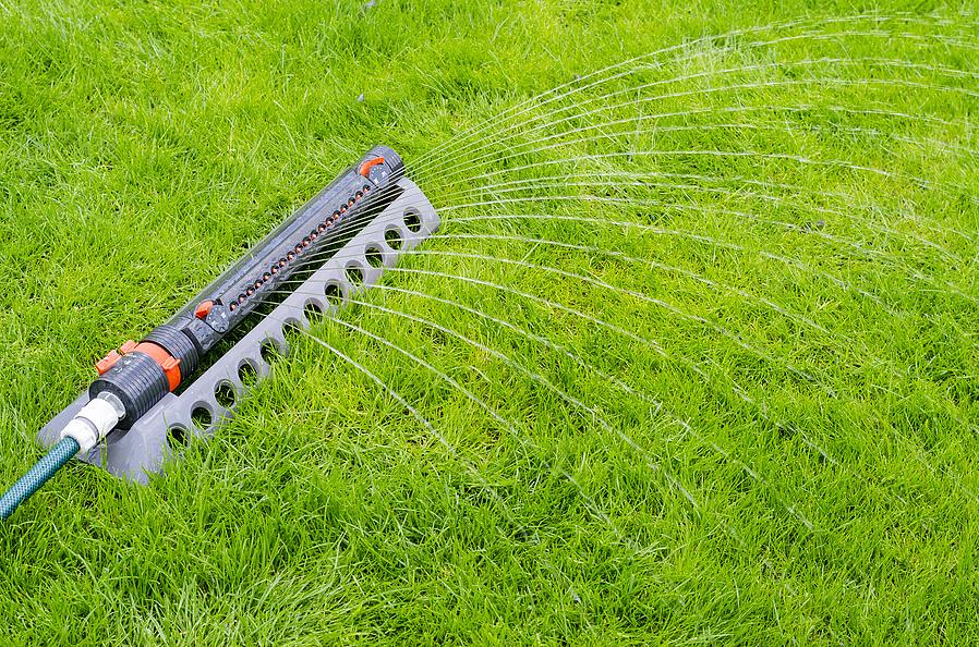 Vervolgens de moeren op elk uiteinde van de koppeling