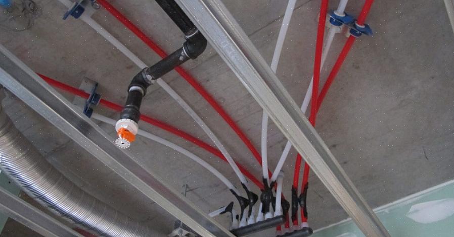 PEX moet minimaal elke 81 centimeter worden ondersteund bij horizontaal lopen