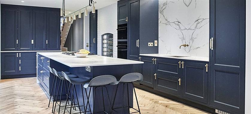 Badkamers is Dekton gespecificeerd voor vloeren
