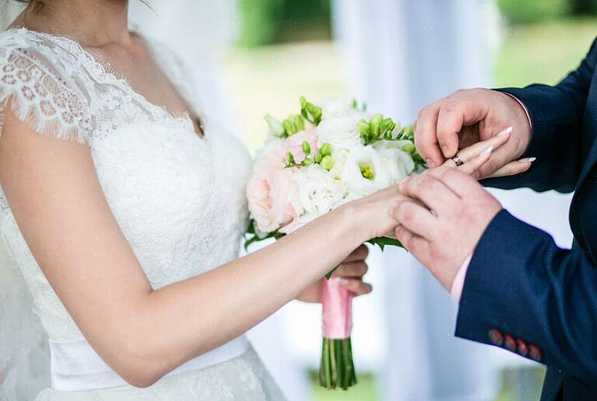 De grote Ella heeft veel liefdesliedjes die geschikt zijn voor huwelijksceremoniemuziek