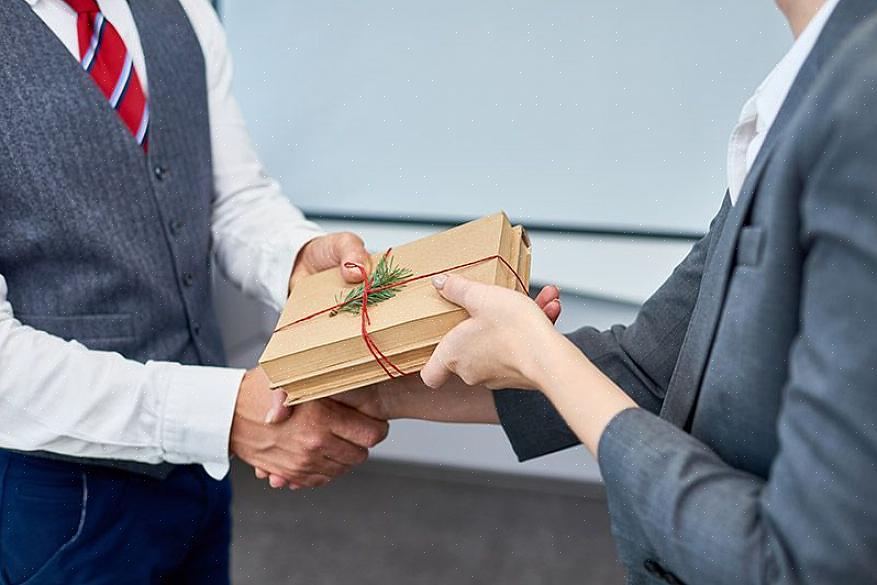 Voorbeelden van geschikte relatiegeschenken zijn onder meer