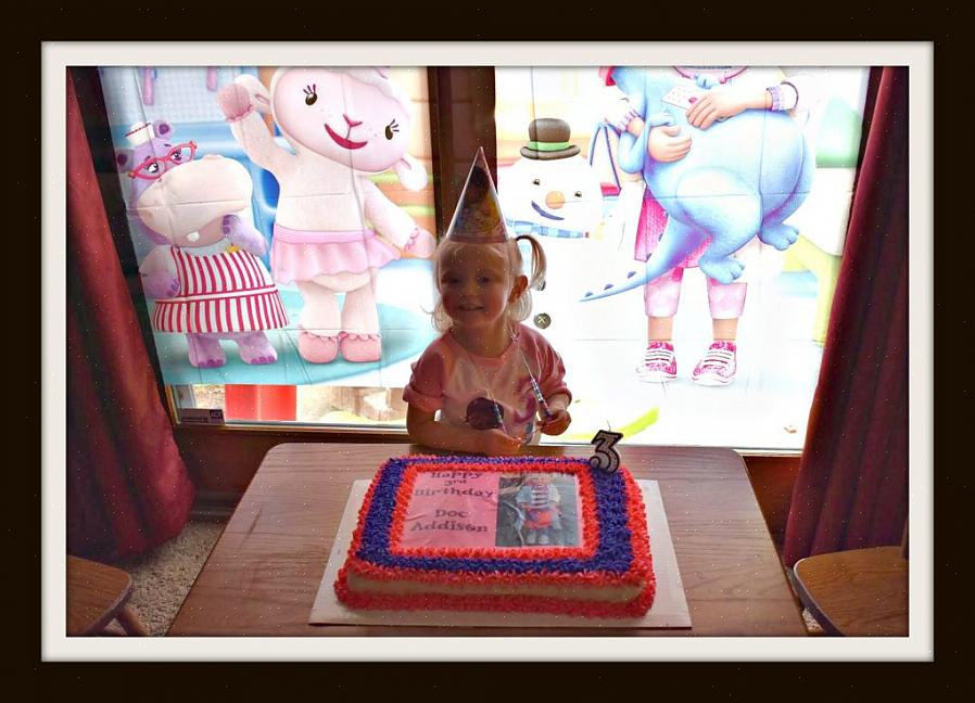 Zijn de gasten klaar voor een rollenspel van Doc McStuffins