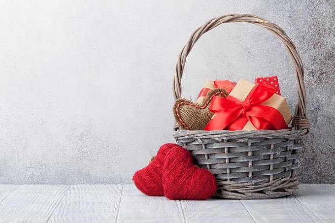 Dus hier zijn een paar ideeën voor wat je in dat Valentijnsdagverzorgingspakket kunt stoppen