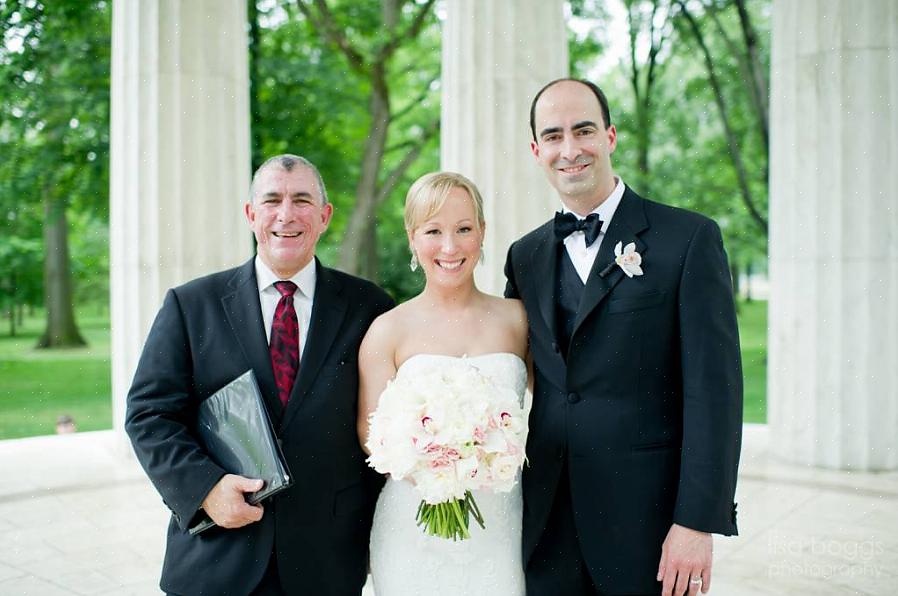 In Virginia heb je geen bloedtest of andere test nodig om een huwelijksvergunning aan te vragen