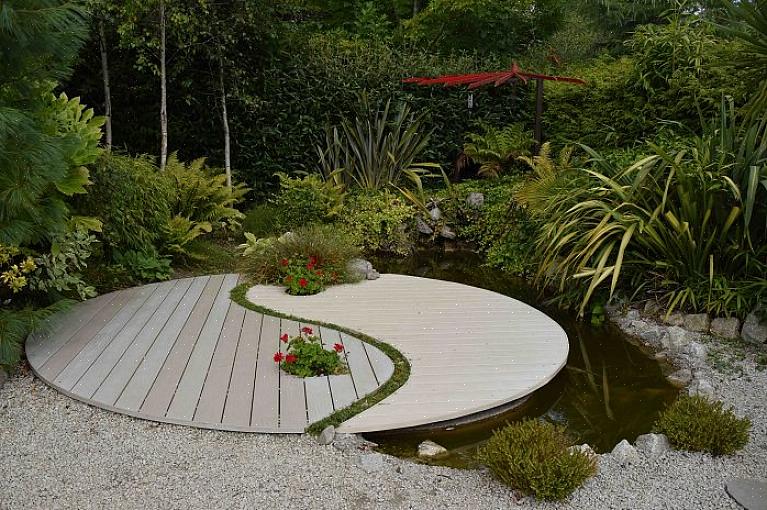 De belangrijkste feng shui-tools die worden gebruikt bij het maken van een goed feng shui-tuinontwerp