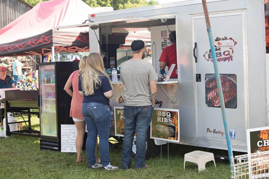 Het laatste weekend van juli gaan schatzoekers in de staat New York naar de Route 90 Garage Sale in Cayuga