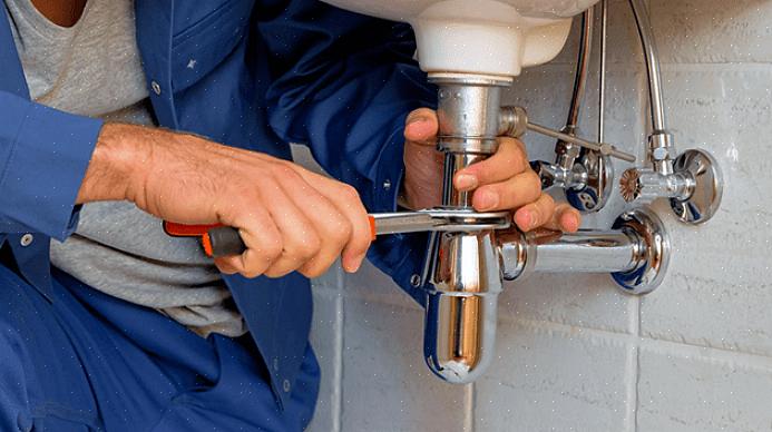 Is of de lage waterdruk zowel het warme als het koude water beïnvloedt