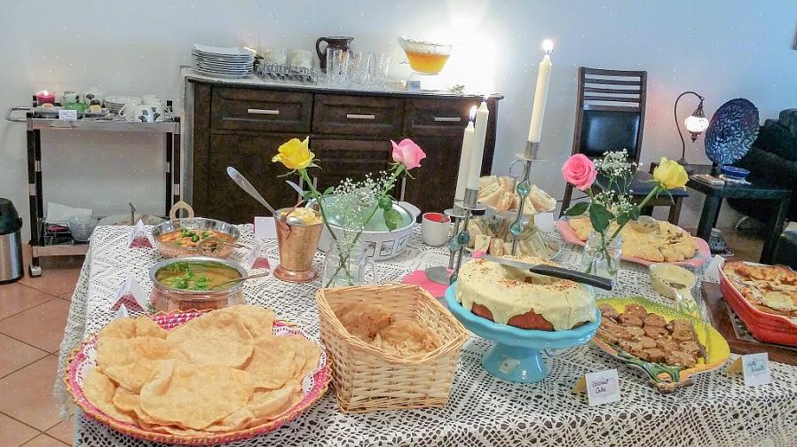 International Brunch Party - Serveer eieren met salsa