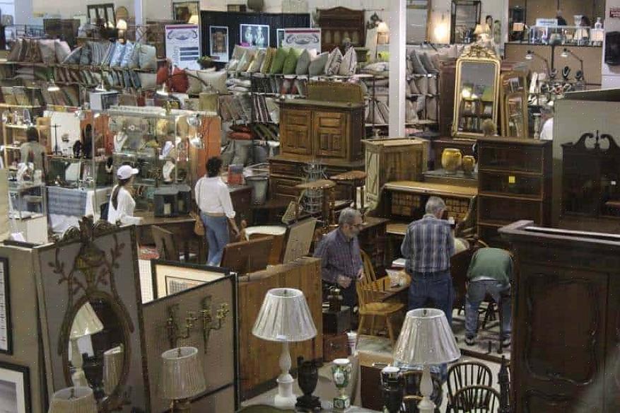 De Scott Antique Markets-shows in Atlanta bevinden zich op 3650 Jonesboro Road SE in de Noord