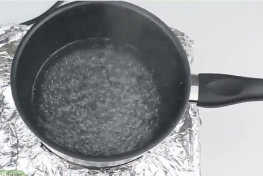 Hoe vaak u kookgerei met anti-aanbaklaag moet schoonmaken