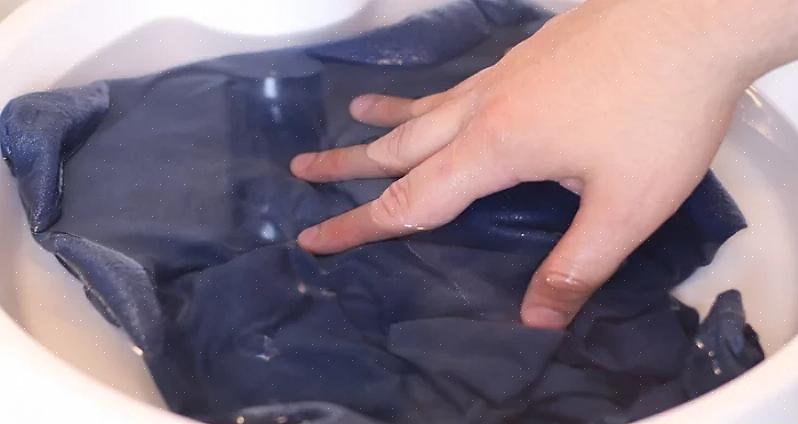 Laat het een half uur in water op kamertemperatuur weken