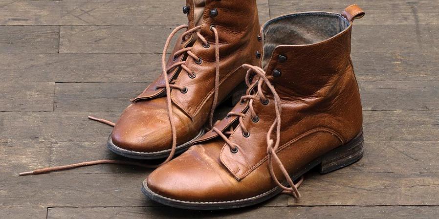 Schone doek om de sporen van uw leren kleding of schoenen weg te borstelen