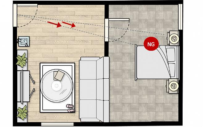 Een bed dicht bij de slaapkamerdeur wordt als slechte feng shui beschouwd