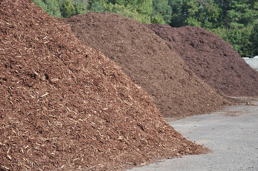 Tuingrond en een compost / grondmengsel