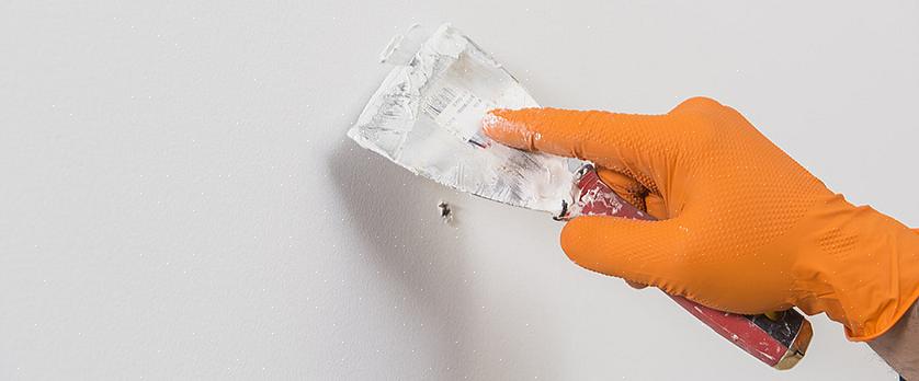 Het basisidee achter het bevestigen van nagelpoppen is om gipsplaatschroeven (geen spijkers) aan beide