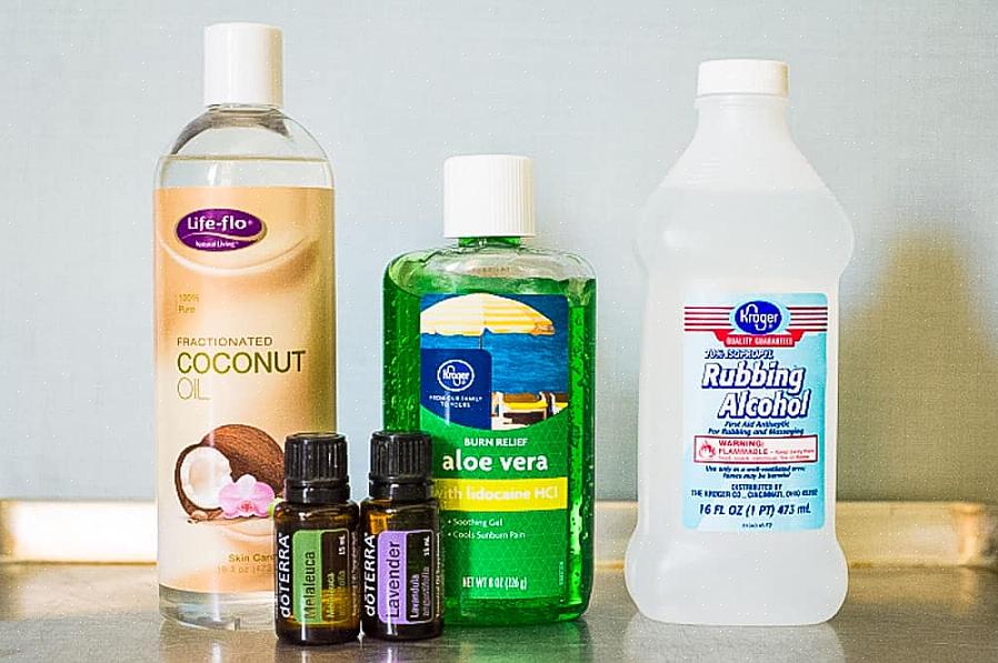 Vervolg een handdesinfecterend middel (of handwas) met een goede lotion om de huid in topvorm te houden