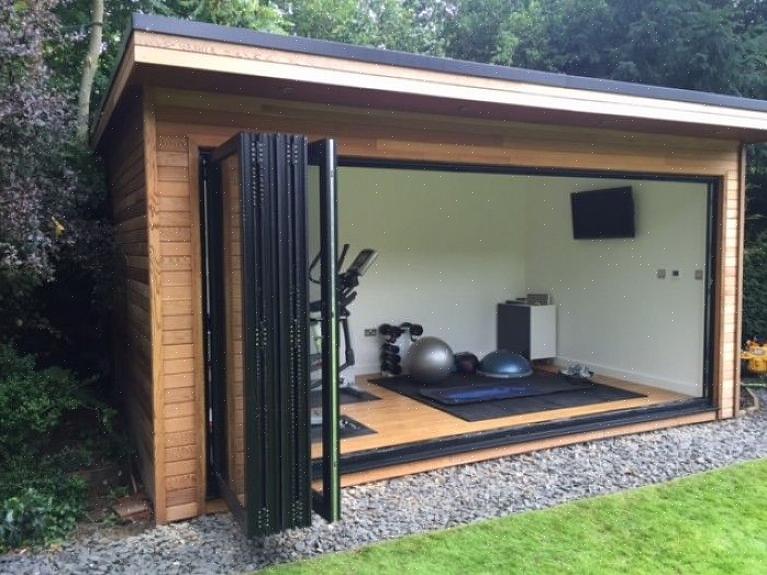 Wat zijn behalve pergola's de belangrijkste items of structuren die elk ontwerp van een buitenkamer