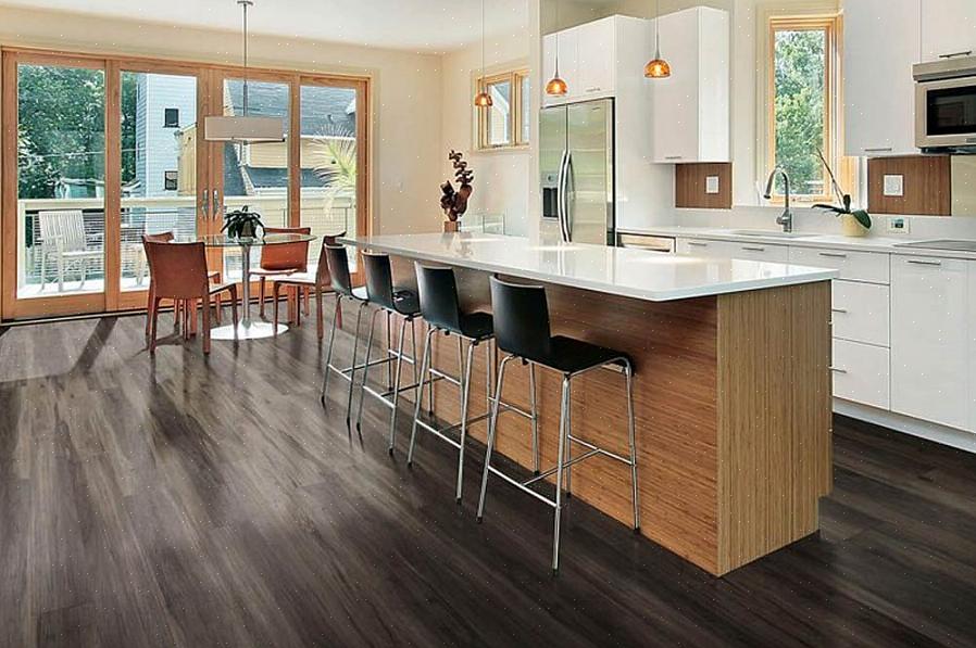 Samen met luxe vinyl plankenvloeren is laminaatvloeren de gemakkelijkste vloerbedekking