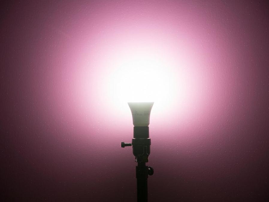 Hoe u in zeven stappen goedkope designverfkleuren krijgt