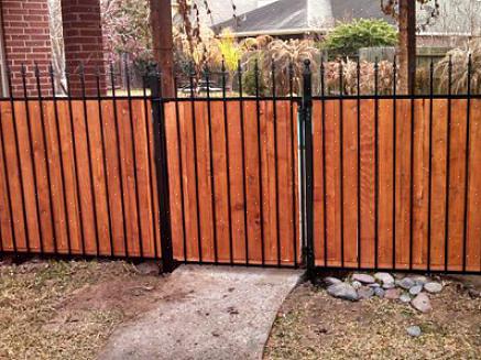 Schuift de hele poort naar beneden