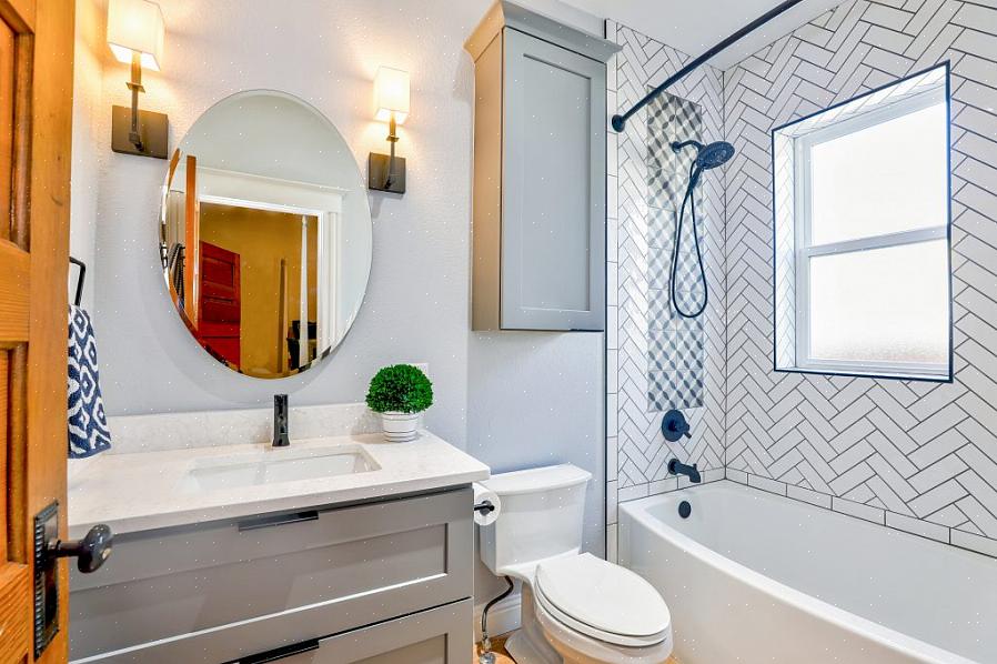 Als u een kleine badkamer verbouwt