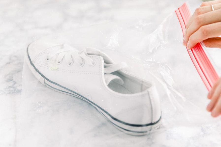 Als u de vlek van de bekleding probeert te verwijderen