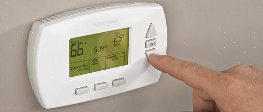 De mechanische contactthermostaat gebruikt een eenvoudig mechanisch contact in plaats