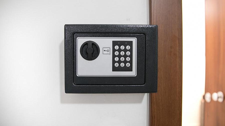 Het klinkt misschien als een gemak om uw appartementnummer naast uw naam op het intercompaneel te laten