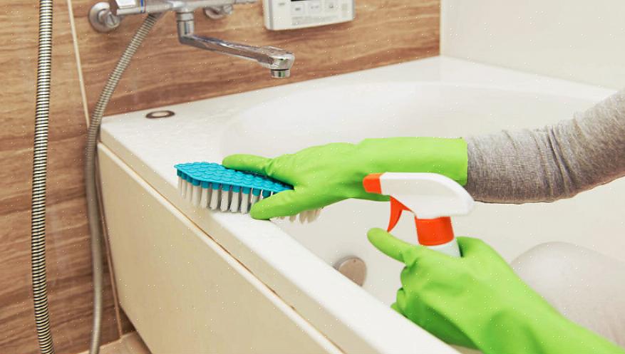 Het goede nieuws is dat het mogelijk is om roestvlekken in de badkamer te verwijderen zonder veel tijd