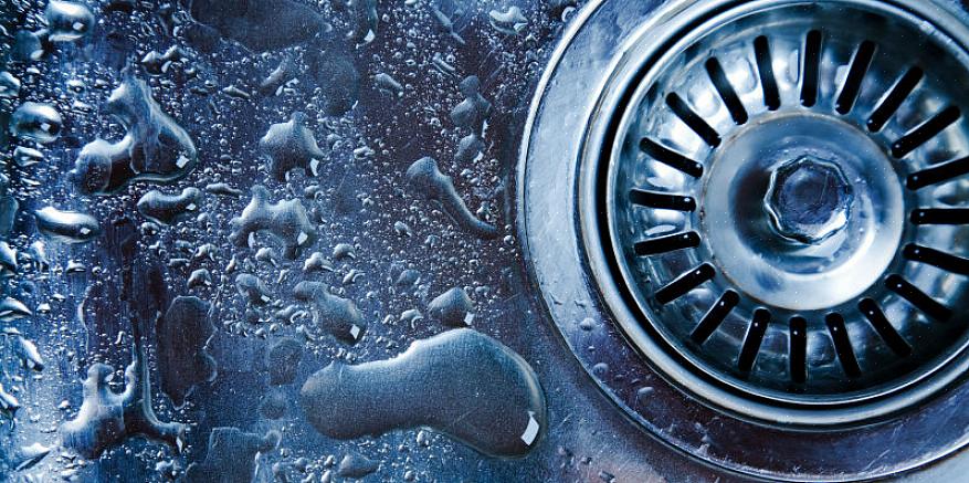 Wat betekent dat een typische douche ongeveer 11 liter water gebruikt