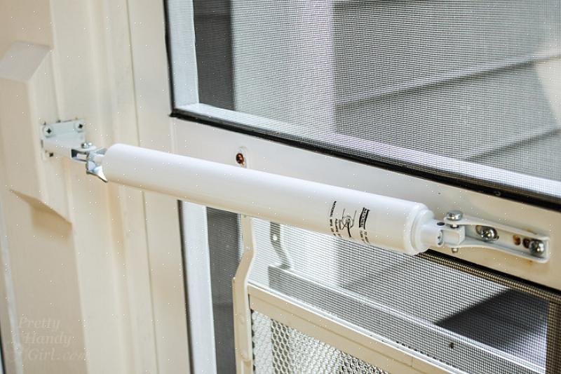 Bij de installatie van een metalen scherm worden beide uiteinden gebruikt