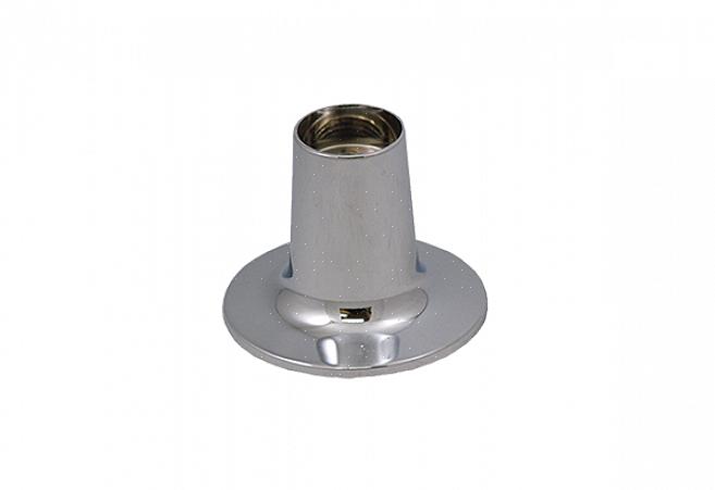 Verwijder de decoratieve dop die de handgreepschroef op de kraan-knop bedekt
